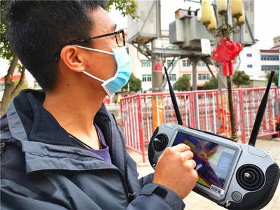 科技賦能疫情防控 潮南啟用無(wú)人機(jī)開(kāi)展立體巡查與宣傳